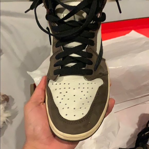 Travis Scott Retro 1s - Picture 4 of 8